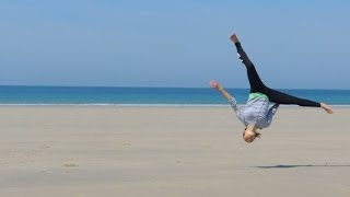 Gymnastique à la plage ♥ [upl. by Aiyt]