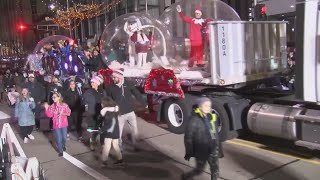 Preparing for the downtown Appleton Christmas parade [upl. by Jeminah]