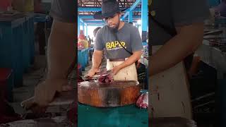 Skill memotong Tuna Jumbo fishcutting tunafishcutting cuttingfishtuna seafood [upl. by Tullusus]