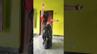 Balam ko peehar bhijwa ddance ytshort shortvideo viralvideo dehatigarima [upl. by Drofnelg]