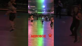 aerobox en sportclub isabyfit fitness [upl. by Lundberg]