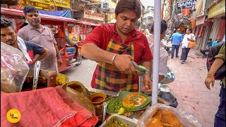 Chandni Chowk Viral Raju Bhai Ke Special Patte Wale Chole Kulche Rs 40 Only l Delhi Street Food [upl. by Kuska871]