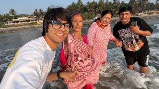 Amma Or Mummy Dar Gayi Goa Beach Pe 😂 Gussa hogye [upl. by Nodnnarb]