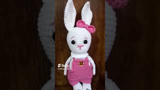 Coelhinha amigurumi [upl. by Cuyler]