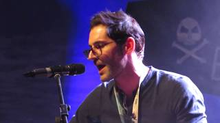 Tom Ellis sings Tracey Chapman Magic Con 2018 HD [upl. by Adym297]