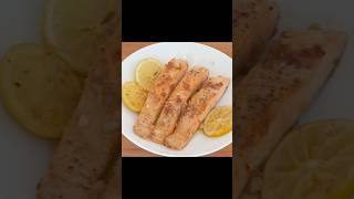 Salmon con salsa de limon y ajósalmon with garlic and lemonviralvideo cooking food [upl. by Ellivnarg825]