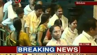 Telugu News  Celebrities At Tirumala Temple On Mukkoti Ekadasi TV5 [upl. by Swanson]