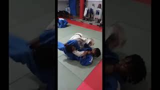 Sankaku Jime  treino Ne Waza  Judo 🥋 [upl. by Aynom916]