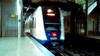 🚇 FGV 4300 entrando en NOU dOCTUBRE Metro de Valencia [upl. by Dlareg]