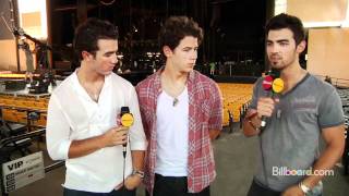 Jonas Brothers QampA Backstage  Fall Tour [upl. by Ydniw]