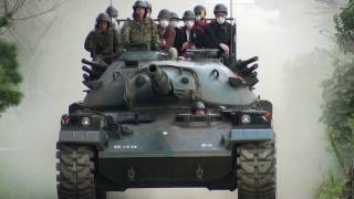 74式戦車 体験試乗 平成23年度 土浦駐屯地 開設記念行事 Type 74 Tank ride [upl. by Ardna667]