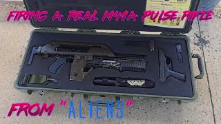 LIVE FIRING an M41A Pulse Rifle From Aliens [upl. by Gosser371]