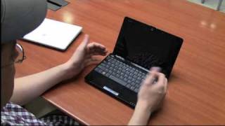 ASUS Eee PC 1005HA Hands On [upl. by Valentina238]