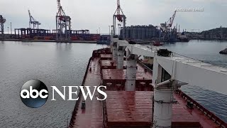 1st cargo ship leaves Odesa Ukraine as Russian assault continues l ABCNL [upl. by Sixele]