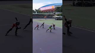 hijau stabilo 🎉🎉 fyp shorts shortvideo skating trending sepaturoda viral inlineskating [upl. by Ydnak]