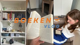 boekenvlog  lezen op studiereis [upl. by Annaerb]