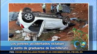 Junio 6 de 2014 Estudiantes fallecidos en accidente serán homenajeados en la ceremonia de grado [upl. by Cogen]