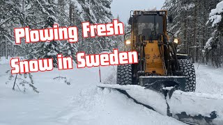 Ljungby L15 Plowing Dirt Road after Light Snowfall ❄️ [upl. by Adnilab]