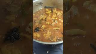 Chicken cauliflower curry recipe 😋🫰 ytshorts shorts [upl. by Nylidam]