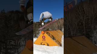 Switching snowboards in Seconds Step in with CLEW [upl. by Bogusz]