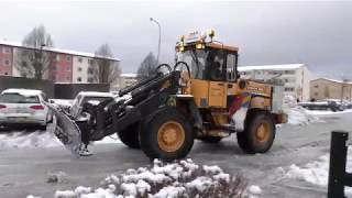 4KVolvo BM lastmaskin används vid snöröjning i Visby 3 feb 2019 [upl. by Scopp]