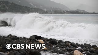 Hurricane Beryl reaches Jamaicas coast as Category 4 storm [upl. by Dieter]