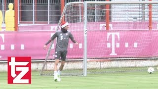 Thomas Müller beschert die Bayern im Training  mit Toren [upl. by Aneloc]