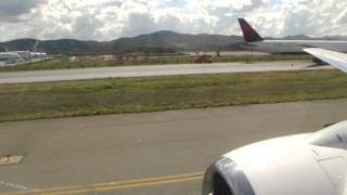 GOL 737700  Pouso em Guarulhos com gritos [upl. by Cate]