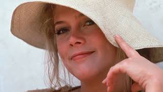 Crazy Kathleen Turner Confesses Why Shes a Nightmare to Work With [upl. by Rosanne363]