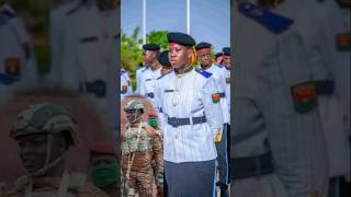 Le Burkina Faso choisit lautoproduction  les tenues militaires 100 locales [upl. by Massingill]