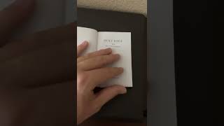 Reviewing a pocket Bible full vid in channel fyp fypシ゚viral books reading bookreview [upl. by Venn]