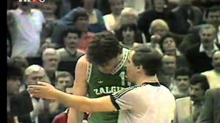 Sabonis knocks Mihovil Nakic out 1986 by Sole Records [upl. by Clougher653]