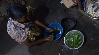 Okra curry  Sri Lankan recipe filmed in a village  Bandakka Ladies fingers curry [upl. by Aletta]