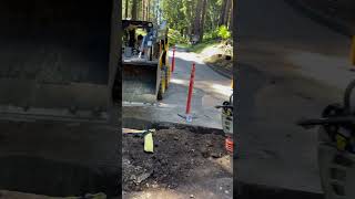 Using our new John Deere 318G skid steer to install drain rock johndeere [upl. by Yuria766]