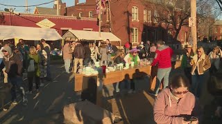 St Louis enjoys Cajunstyle foods through Taste of Soulard [upl. by Nayrbo304]