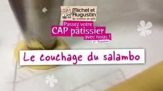 CAP pâtissier Comment coucher un salambo avec la poche à douille [upl. by Aihsyla]