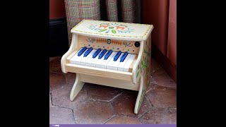 Crafts4kids  Djeco Toy Electronic Piano [upl. by Clarisa29]