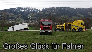 🚒 🏥Vollbeladener LKW in Bach gestürzt – HartZillertal 🚓🚑 [upl. by Thema859]