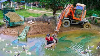 Use Truck And excavator To Transport Sand From Puddle  Iron Mesh Fence Buy A Lot Of Fish To Raise [upl. by Anertak86]