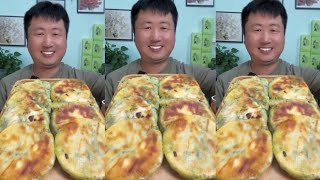 Mukbang Yang Zai Food  Eat Scones Filled with Chives [upl. by Esinej]