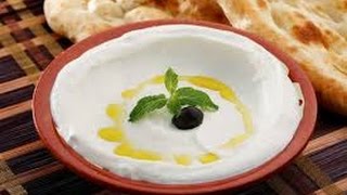 How To Make Labneh Lebanese Cream Cheese  طريقة سهلة لتحضير اللبنة Strained yogurt [upl. by Jeffcott]