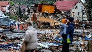 STRONIE ŚLĄSKIE POSZUKIWANIE TRUPÓW PO POWODZI [upl. by Annaoy]