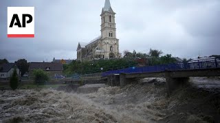 Rivers in Czech Republic reach dangerous levels in dozens of areas [upl. by Allehs555]