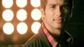 Bekaraar Uncut Promo Song  Paathshaala  Shahid Kapoor amp Ayesha Takia [upl. by Enomahs942]