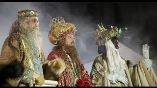 Madrid three kings parade  Cabalgata de los Reyes Magos Madrid Spain tourism  Spanish travel video [upl. by Eseerahs]