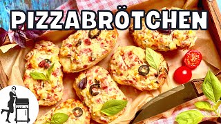 Pizzabrötchen Rezept  schnell und lecker für Party und Feierabend  Die Frau am Grill [upl. by Einafit]