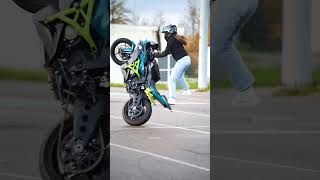 🔥🔥 stunt wheelie biker motorcycle circle stunts girlmoto fypシ゚viral thakurgan [upl. by Wil227]