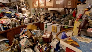 🤮Cleaning the room of a hoarder is a great stress reliever Satisfactory cleanliness [upl. by Lais419]