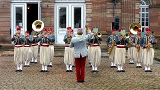 Aubade intégrale de la fanfare Nouba à Saverne 10 2014  vidéo Dany Fischer [upl. by Nessaj]