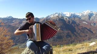 Die schöne Burgenländerin mit Steirischen Harmonika [upl. by Flynn]